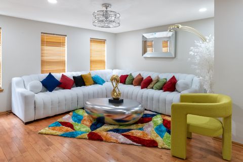 Tiny photo for 3785 W Columbus Avenue #4, Chicago, IL 60652 (MLS # 12503055)