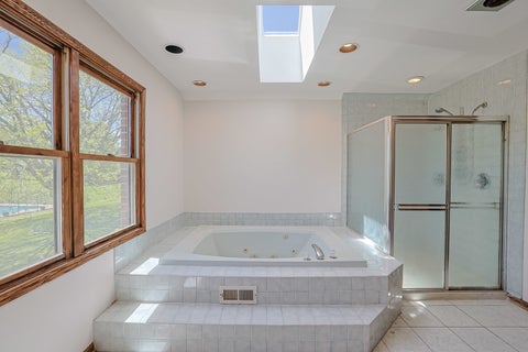 Tiny photo for 37 Mark Drive, Hawthorn Woods, IL 60047 (MLS # 12639126)