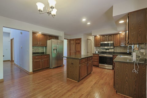 Tiny photo for 37 Mark Drive, Hawthorn Woods, IL 60047 (MLS # 12639126)