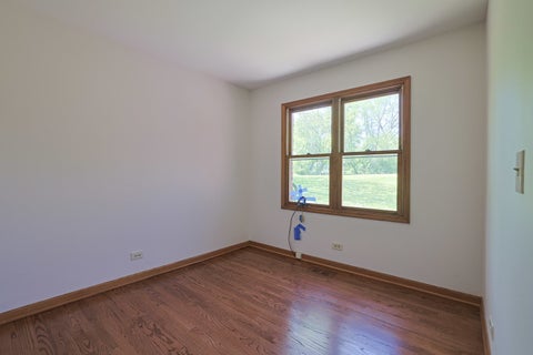 Tiny photo for 37 Mark Drive, Hawthorn Woods, IL 60047 (MLS # 12639126)