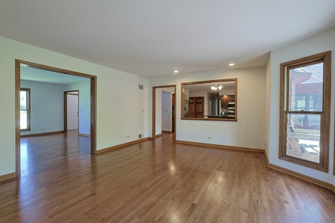 Tiny photo for 37 Mark Drive, Hawthorn Woods, IL 60047 (MLS # 12639126)