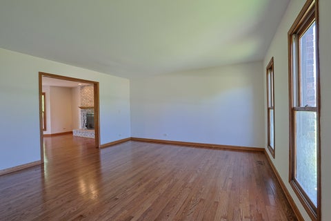 Tiny photo for 37 Mark Drive, Hawthorn Woods, IL 60047 (MLS # 12639126)