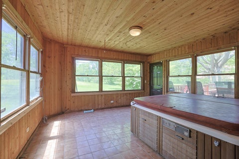 Tiny photo for 37 Mark Drive, Hawthorn Woods, IL 60047 (MLS # 12639126)