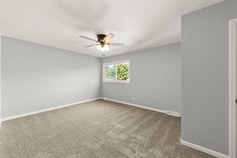 Tiny photo for 152 W Montana Avenue, Glendale Heights, IL 60139 (MLS # 12495612)
