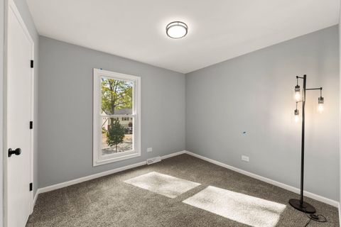 Tiny photo for 152 W Montana Avenue, Glendale Heights, IL 60139 (MLS # 12495612)