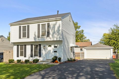 Photo of 152 W Montana Avenue, Glendale Heights, IL 60139 (MLS # 12495612) Photo of 152 W Montana Avenue, Glendale Heights, IL 60139 (MLS # 12495612)