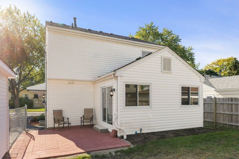 Tiny photo for 152 W Montana Avenue, Glendale Heights, IL 60139 (MLS # 12495612)