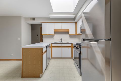 Tiny photo for 7120 N Milwaukee Avenue #702, Niles, IL 60714 (MLS # 12475507)