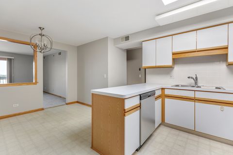 Tiny photo for 7120 N Milwaukee Avenue #702, Niles, IL 60714 (MLS # 12475507)