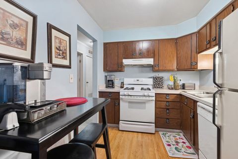 Tiny photo for 7333 Grand Avenue #204, Downers Grove, IL 60516 (MLS # 12551809)