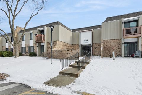 Photo of 7333 Grand Avenue #204, Downers Grove, IL 60516 (MLS # 12551809)