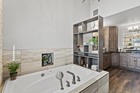 Tiny photo for 1940 Morningview Drive, Hoffman Estates, IL 60192 (MLS # 12550744)