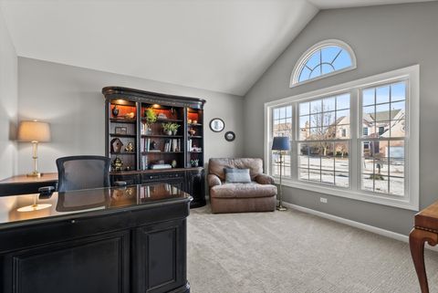 Tiny photo for 1940 Morningview Drive, Hoffman Estates, IL 60192 (MLS # 12550744)