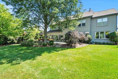 Tiny photo for 1940 Morningview Drive, Hoffman Estates, IL 60192 (MLS # 12550744)