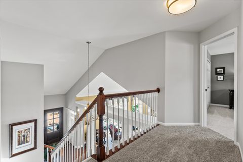 Tiny photo for 1940 Morningview Drive, Hoffman Estates, IL 60192 (MLS # 12550744)