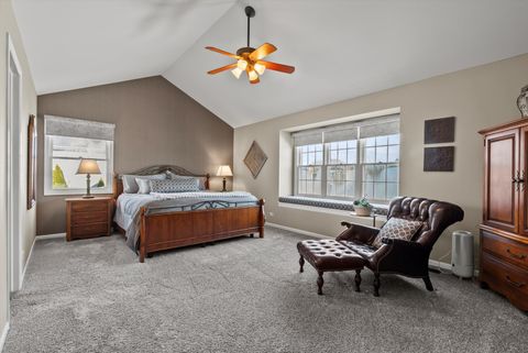 Tiny photo for 1940 Morningview Drive, Hoffman Estates, IL 60192 (MLS # 12550744)