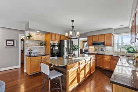 Tiny photo for 1940 Morningview Drive, Hoffman Estates, IL 60192 (MLS # 12550744)