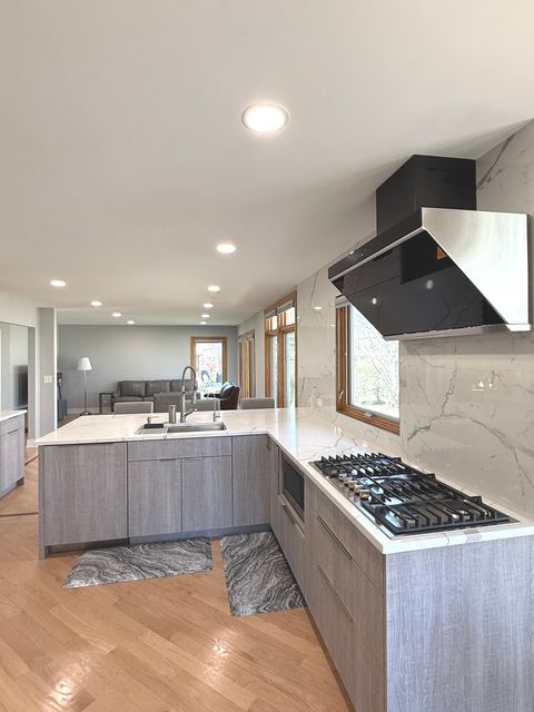Tiny photo for 886 Saugatuck Trail, Vernon Hills, IL 60061 (MLS # 12612657)