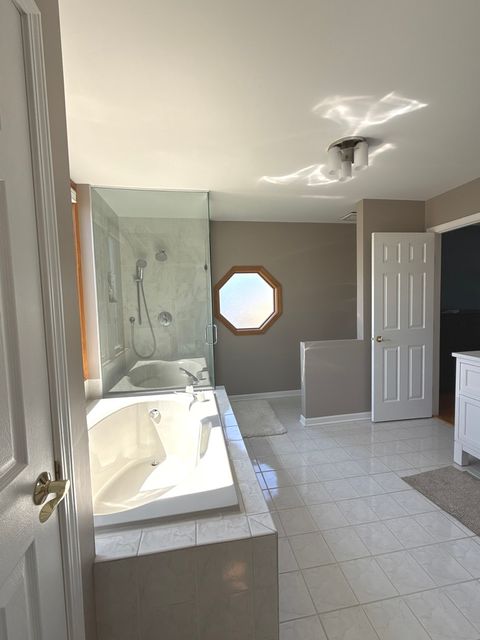 Tiny photo for 886 Saugatuck Trail, Vernon Hills, IL 60061 (MLS # 12612657)