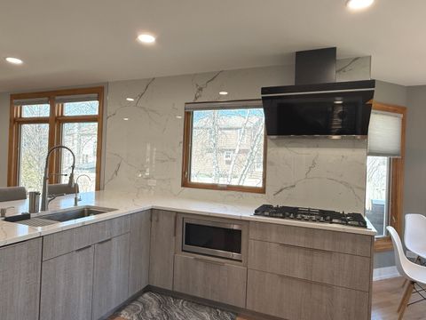Tiny photo for 886 Saugatuck Trail, Vernon Hills, IL 60061 (MLS # 12612657)