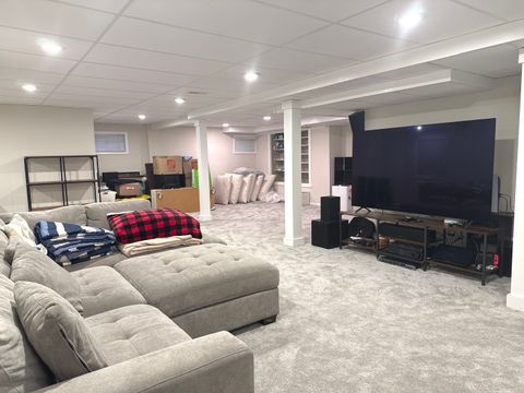 Tiny photo for 886 Saugatuck Trail, Vernon Hills, IL 60061 (MLS # 12612657)