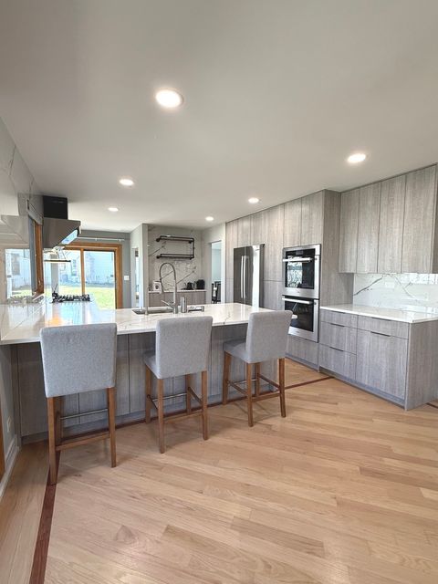 Tiny photo for 886 Saugatuck Trail, Vernon Hills, IL 60061 (MLS # 12612657)