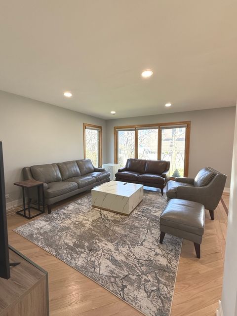 Tiny photo for 886 Saugatuck Trail, Vernon Hills, IL 60061 (MLS # 12612657)