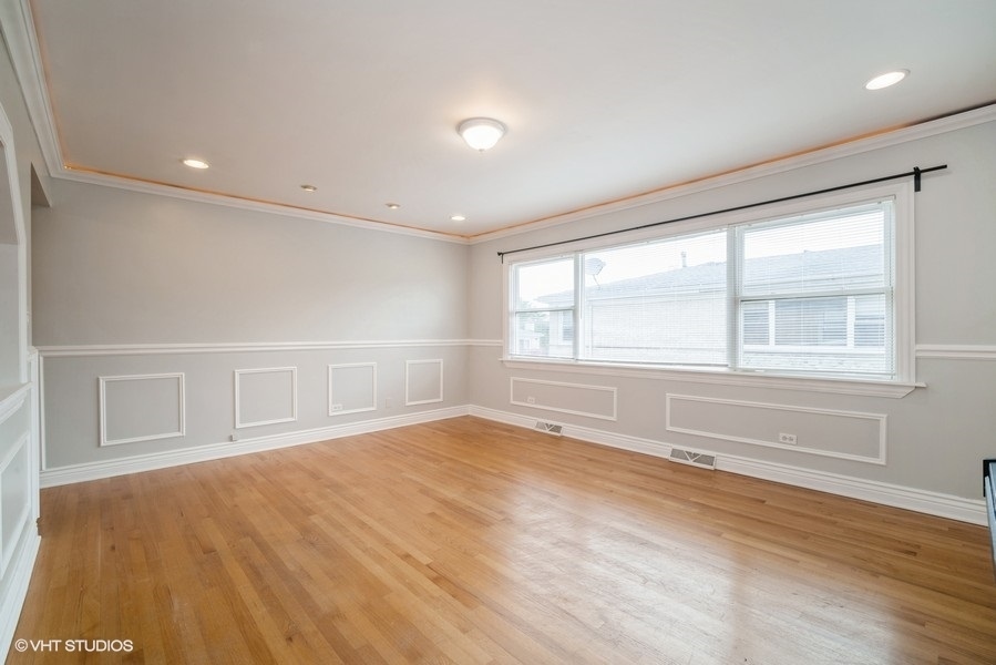 8610 W Summerdale Avenue 3N