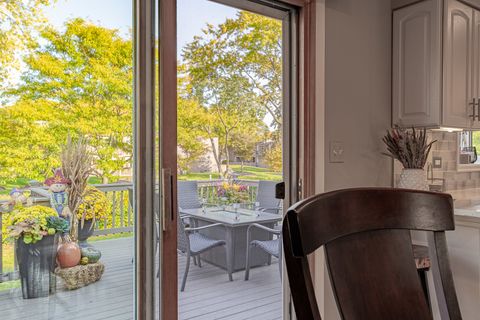 Tiny photo for 210 Yarmouth Road, Elk Grove Village, IL 60007 (MLS # 12498408)