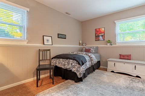 Tiny photo for 210 Yarmouth Road, Elk Grove Village, IL 60007 (MLS # 12498408)