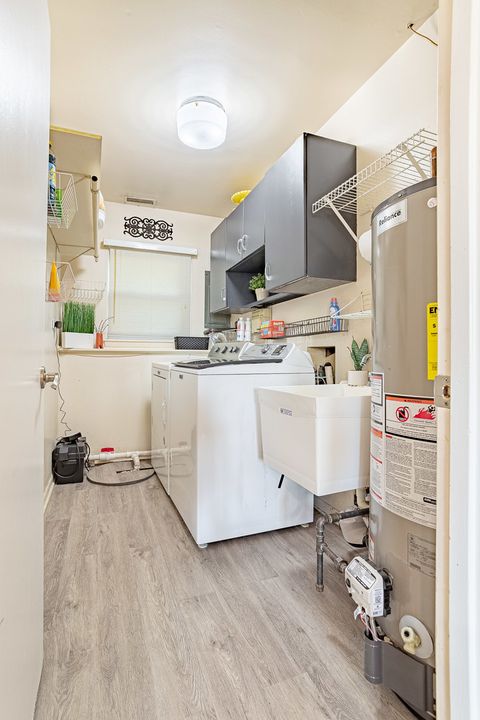 Tiny photo for 210 Yarmouth Road, Elk Grove Village, IL 60007 (MLS # 12498408)