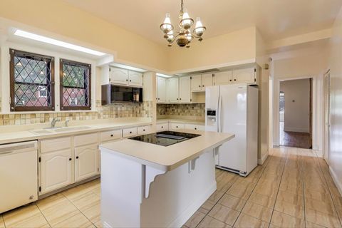 Tiny photo for 1001 Elgin Avenue, Forest Park, IL 60130 (MLS # 12499823)