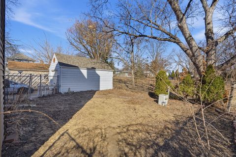 Tiny photo for 1228 Dover Court, Davenport, IA 52803 (MLS # 12581434)