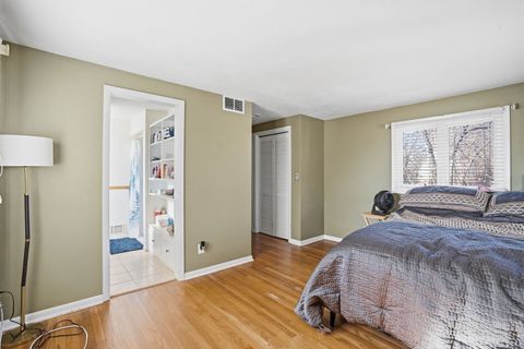 Tiny photo for 1228 Dover Court, Davenport, IA 52803 (MLS # 12581434)