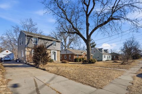 Tiny photo for 1228 Dover Court, Davenport, IA 52803 (MLS # 12581434)