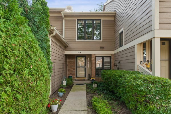 1214 GULFSTREAM PKWY # 19B, LIBERTYVILLE, IL 60048 - Image f007e8a2cf3f6cb5e0a84a099ef5055d/3960031713