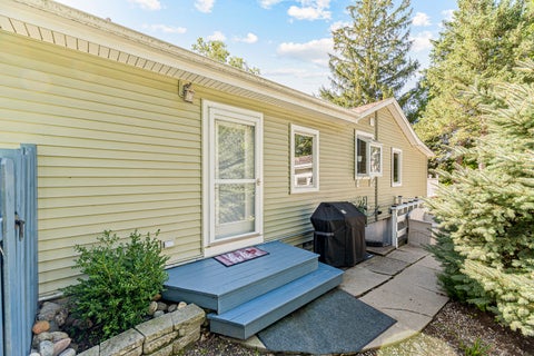 Tiny photo for 31 S Holly Avenue, Fox Lake, IL 60020 (MLS # 12756501)