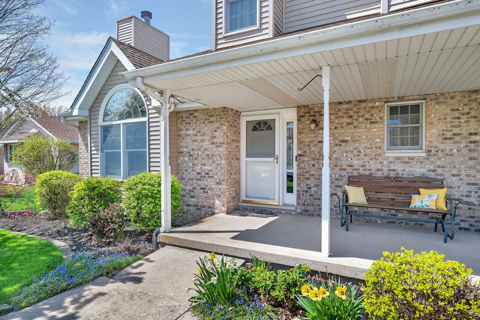 1002 Birchwood Court
