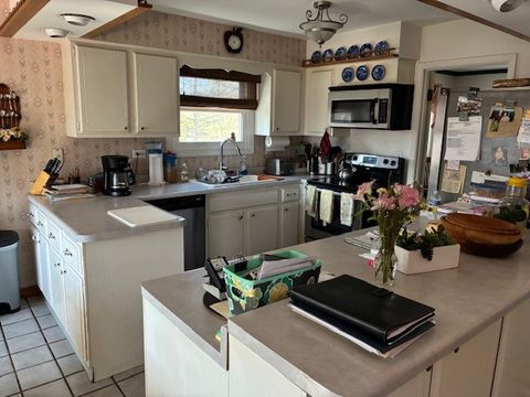 Tiny photo for 16W567 Hillside Lane, Willowbrook, IL 60527 (MLS # 12594232)