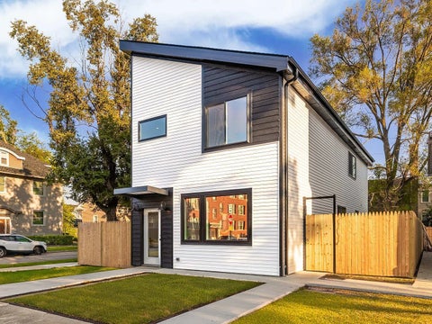 Photo of 5901 W Erie Street, Chicago, IL 60644 (MLS # 12734000)