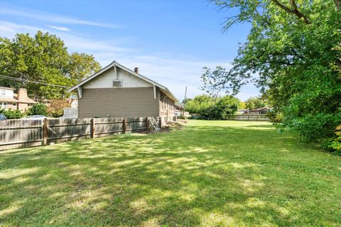 Tiny photo for 810 W Marion Street, Joliet, IL 60436 (MLS # 12479931)