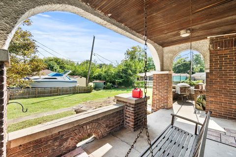 Tiny photo for 810 W Marion Street, Joliet, IL 60436 (MLS # 12479931)