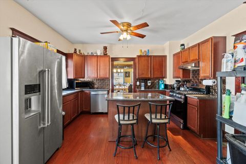 Tiny photo for 810 W Marion Street, Joliet, IL 60436 (MLS # 12479931)