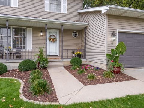 Tiny photo for 8 Edgewood Court, Bloomington, IL 61701 (MLS # 12496942)