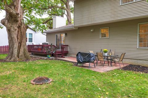 Tiny photo for 8 Edgewood Court, Bloomington, IL 61701 (MLS # 12496942)