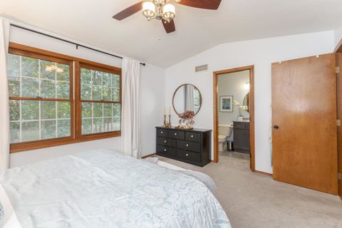 Tiny photo for 8 Edgewood Court, Bloomington, IL 61701 (MLS # 12496942)