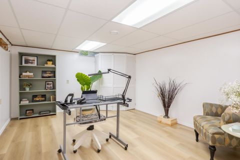 Tiny photo for 8 Edgewood Court, Bloomington, IL 61701 (MLS # 12496942)