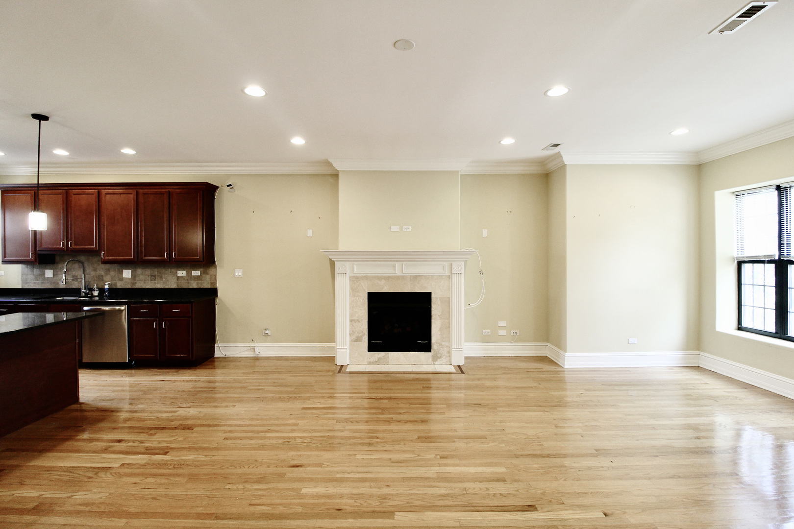 5528 S INDIANA Avenue 2