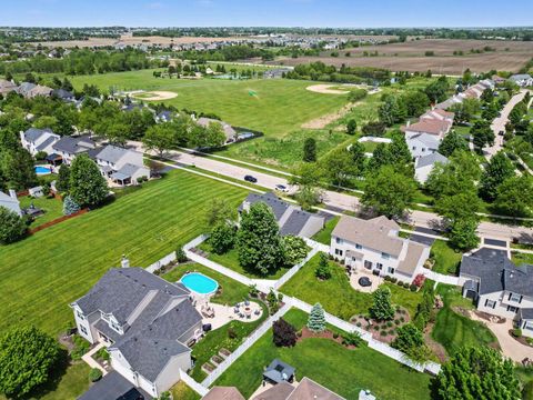 Tiny photo for 25409 Pastoral Drive, Plainfield, IL 60585 (MLS # 12653193)
