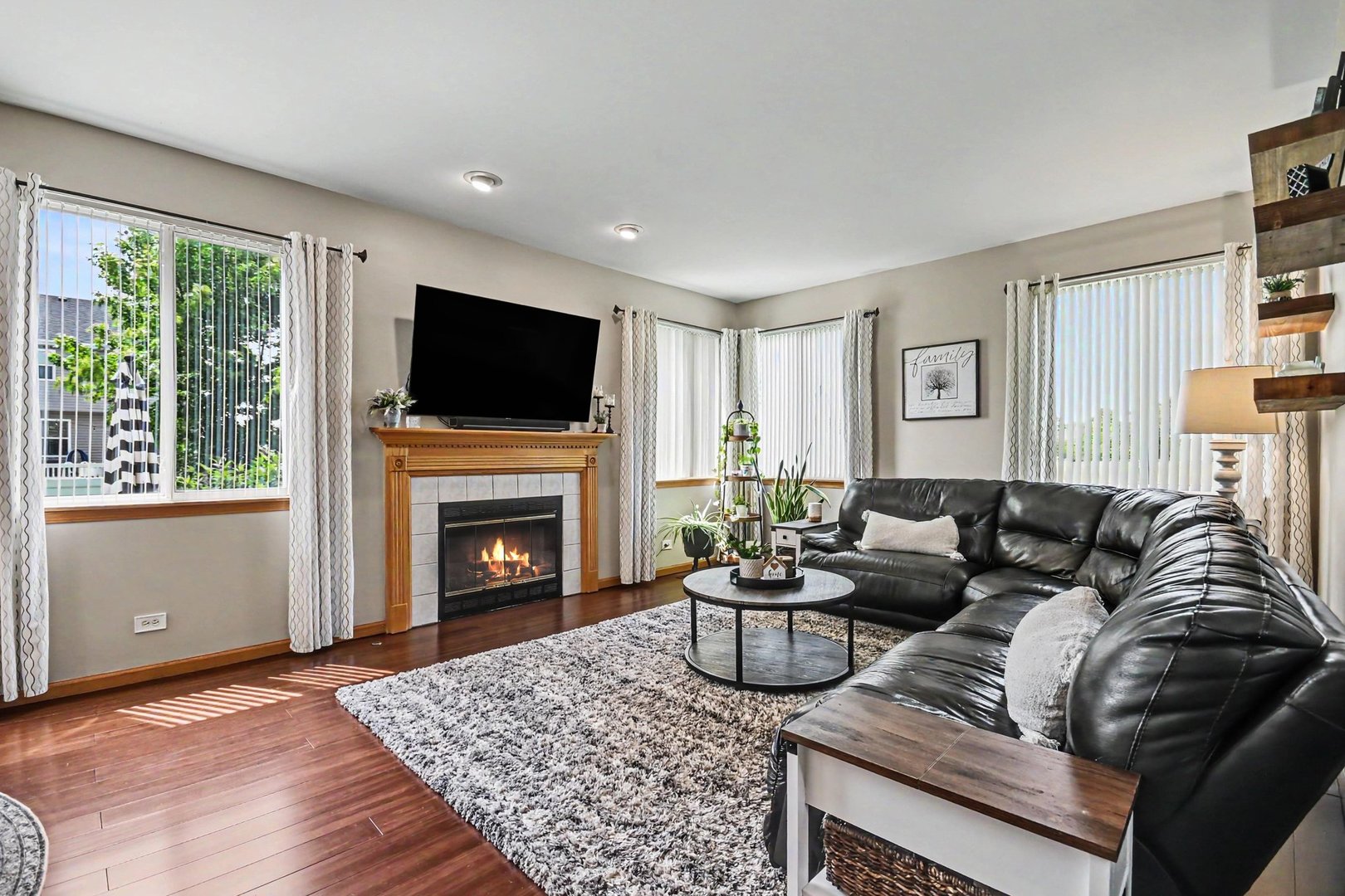 25409 Pastoral Drive